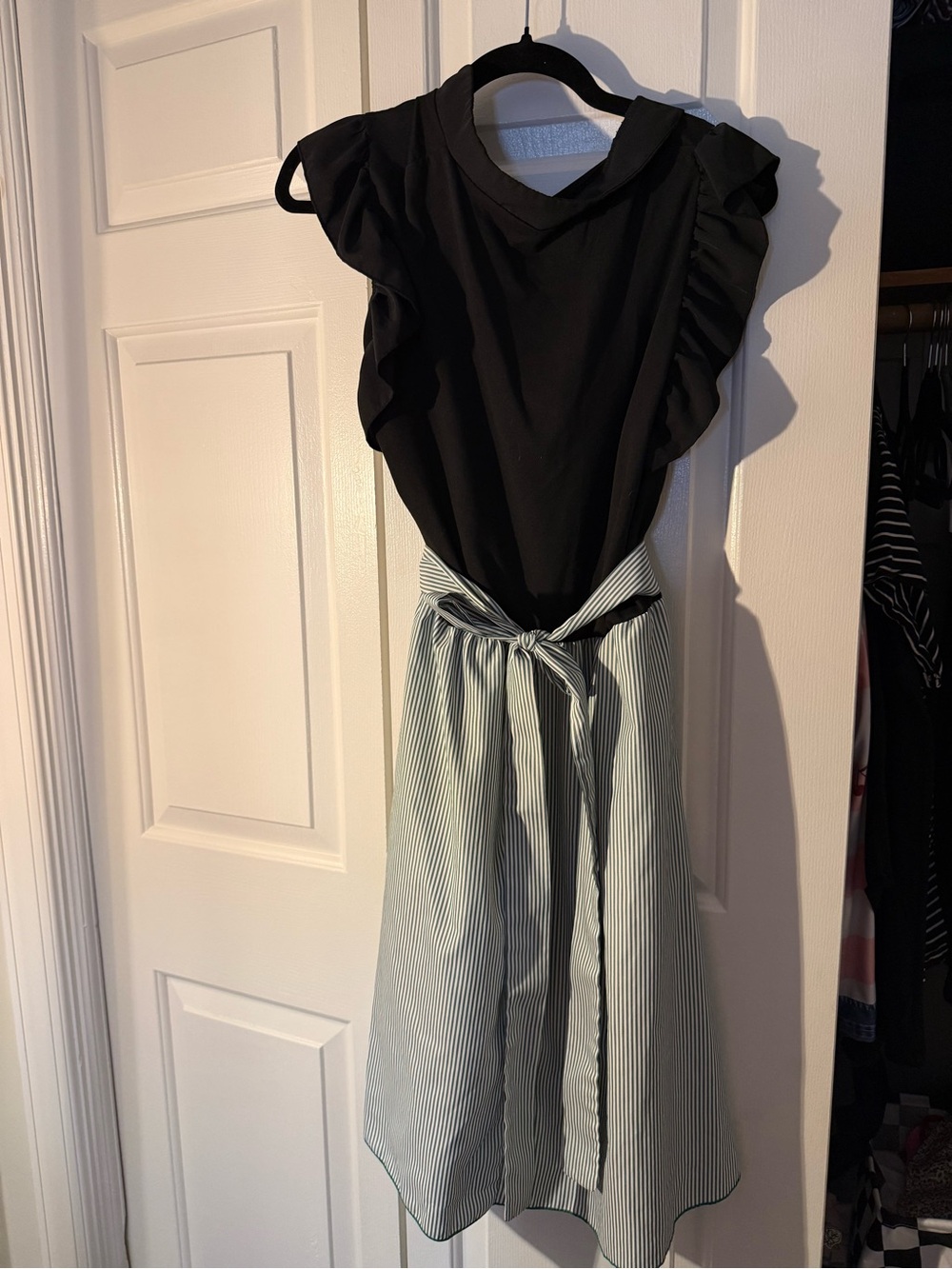SHEIN Black Top with Mint Striped Tie-Waist Skirt 2xl